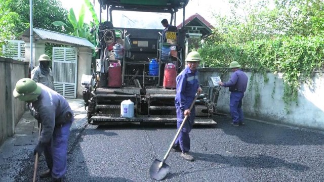 Hoàn thành thi công xây dựng công trình nâng cấp, phục hồi mặt đường rãi thảm nhựa thôn Đồng Thanh, xã Đồng Môn năm...